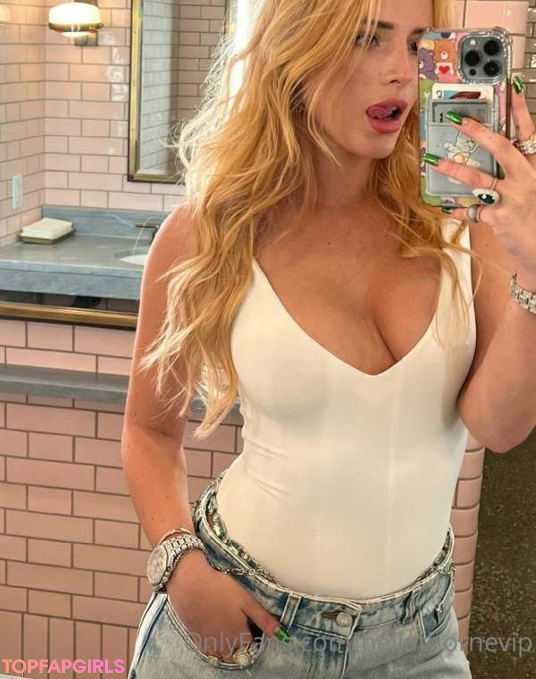 Foto desnuda filtrada de OnlyFans de Bella Thorne #545 Foto desnuda filtrada de OnlyFans de Bella Thorne #545