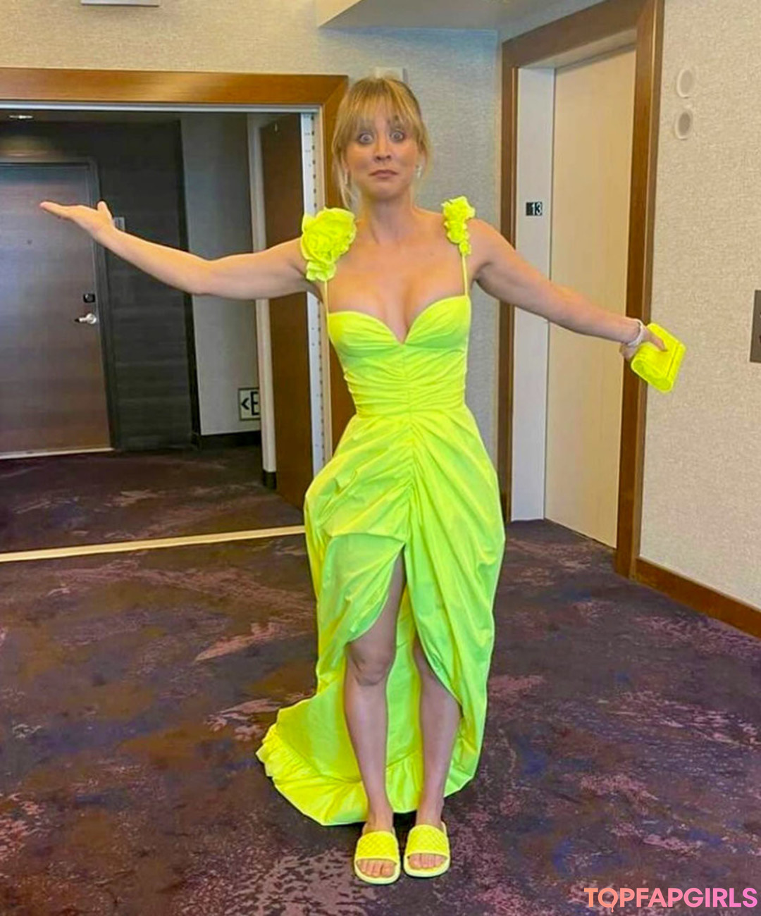 Foto desnuda filtrada de OnlyFans de Kaley Cuoco #23 Foto desnuda filtrada de OnlyFans de Kaley Cuoco #23
