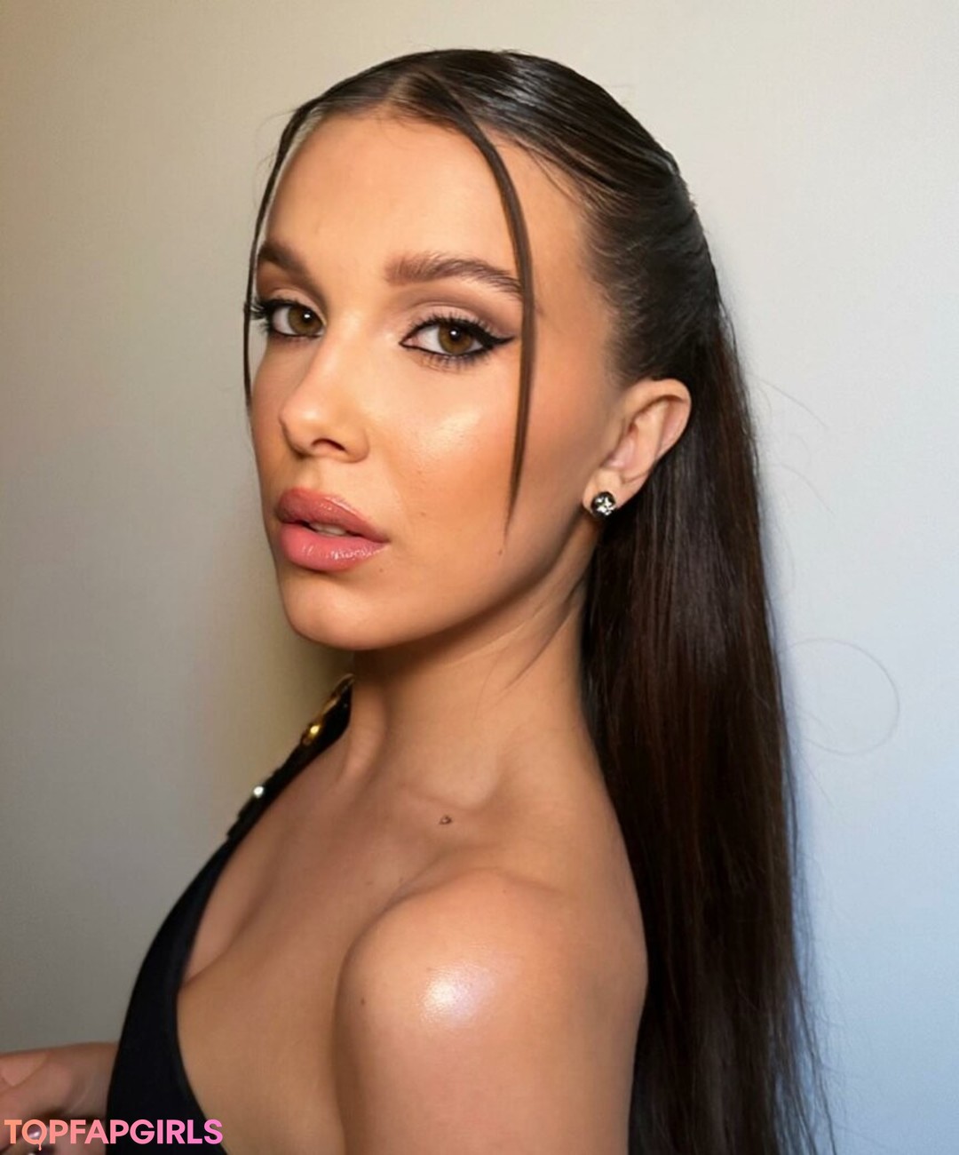 Foto desnuda filtrada de OnlyFans de Millie Bobby Brown #1408