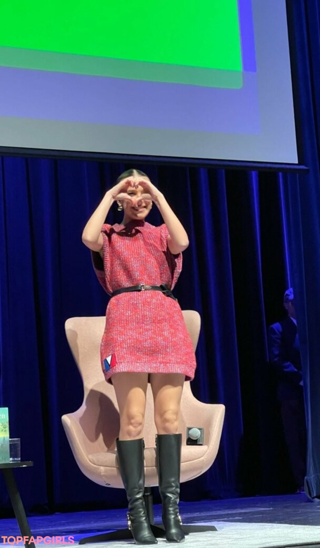 Foto desnuda filtrada de OnlyFans de Millie Bobby Brown #1451