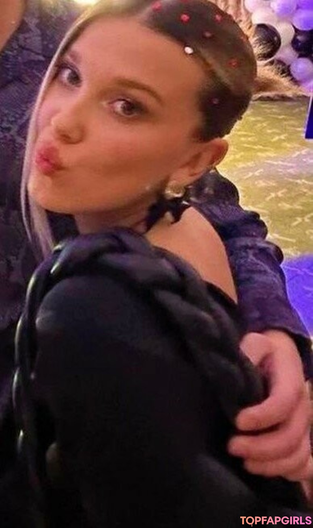 Foto desnuda filtrada de OnlyFans de Millie Bobby Brown #773 Foto desnuda filtrada de OnlyFans de Millie Bobby Brown #773