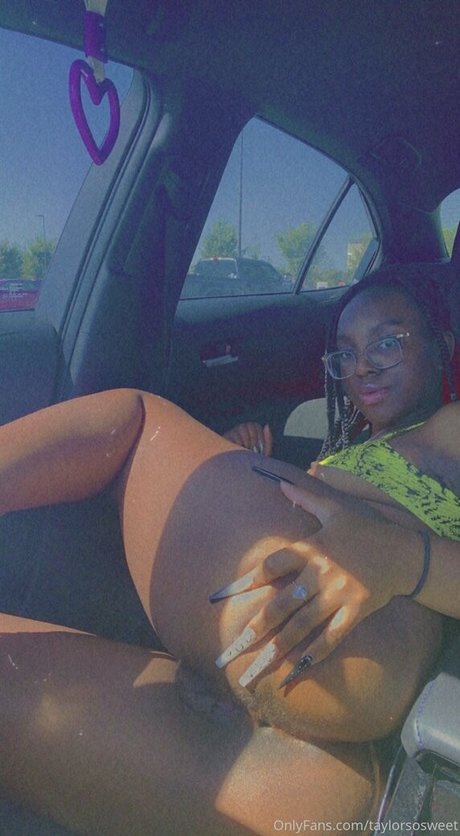 Foto desnuda filtrada de OnlyFans de itstaylorofficial