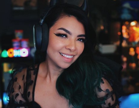 Aileen Senpai
