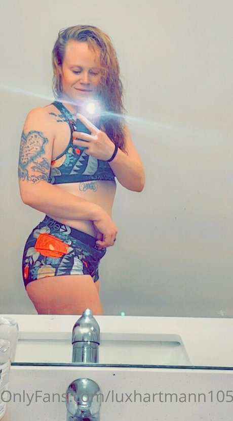 Foto desnuda filtrada de OnlyFans de Luxhartmann10527