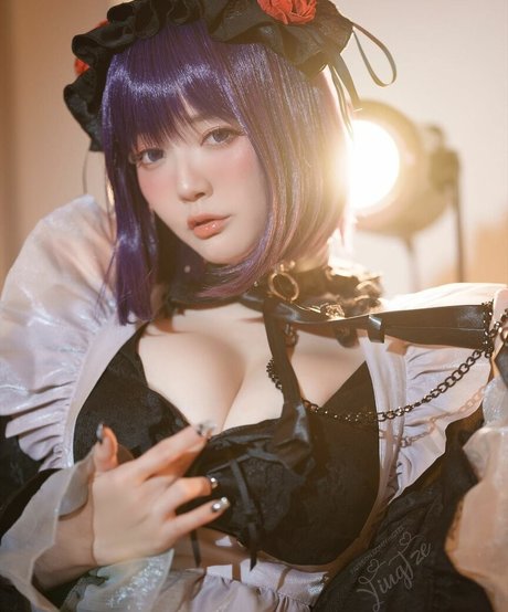 Ying Tze