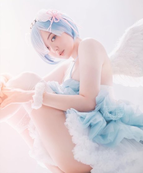 Ying Tze