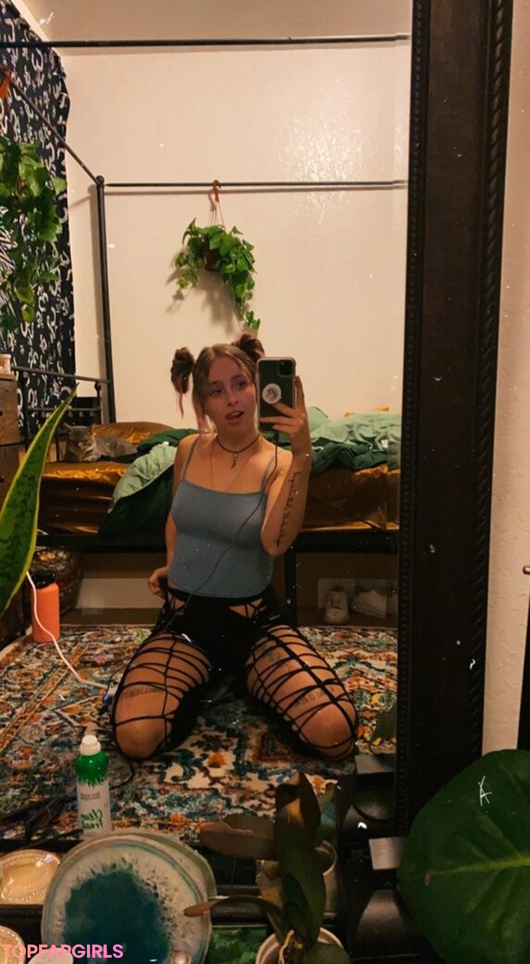 Foto desnuda filtrada de OnlyFans de Lavenderalien #82 Foto desnuda filtrada de OnlyFans de Lavenderalien #82