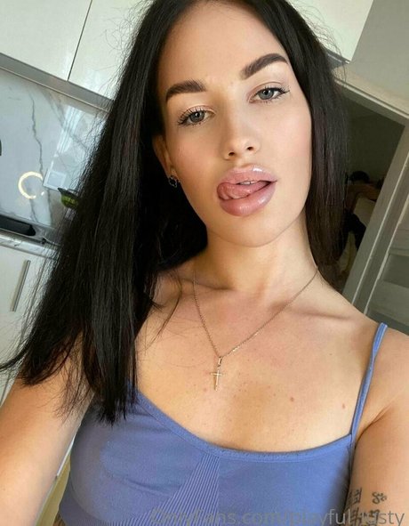 Foto desnuda filtrada de OnlyFans de Lustystabber