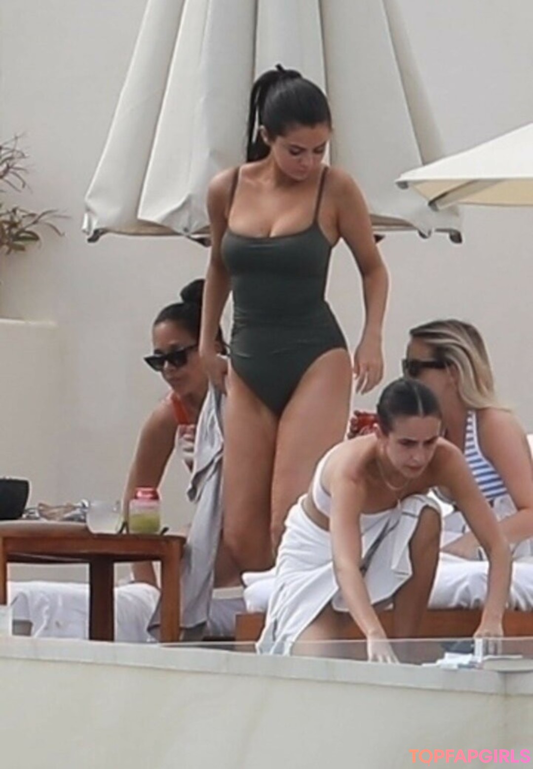 Foto desnuda filtrada de OnlyFans de Selena Gomez #2007 Foto desnuda filtrada de OnlyFans de Selena Gomez #2007