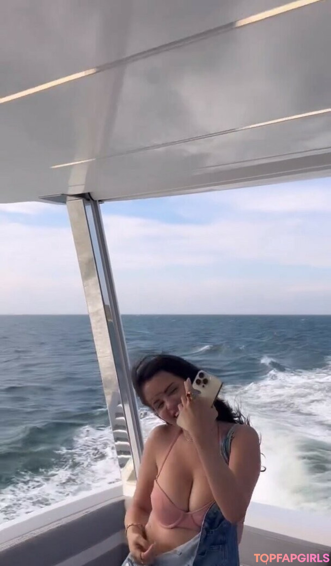Foto desnuda filtrada de OnlyFans de Selena Gomez #2414 Foto desnuda filtrada de OnlyFans de Selena Gomez #2414