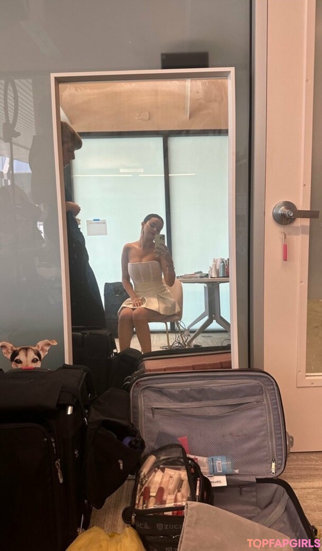 Foto desnuda filtrada de OnlyFans de Selena Gomez #2532 Foto desnuda filtrada de OnlyFans de Selena Gomez #2532