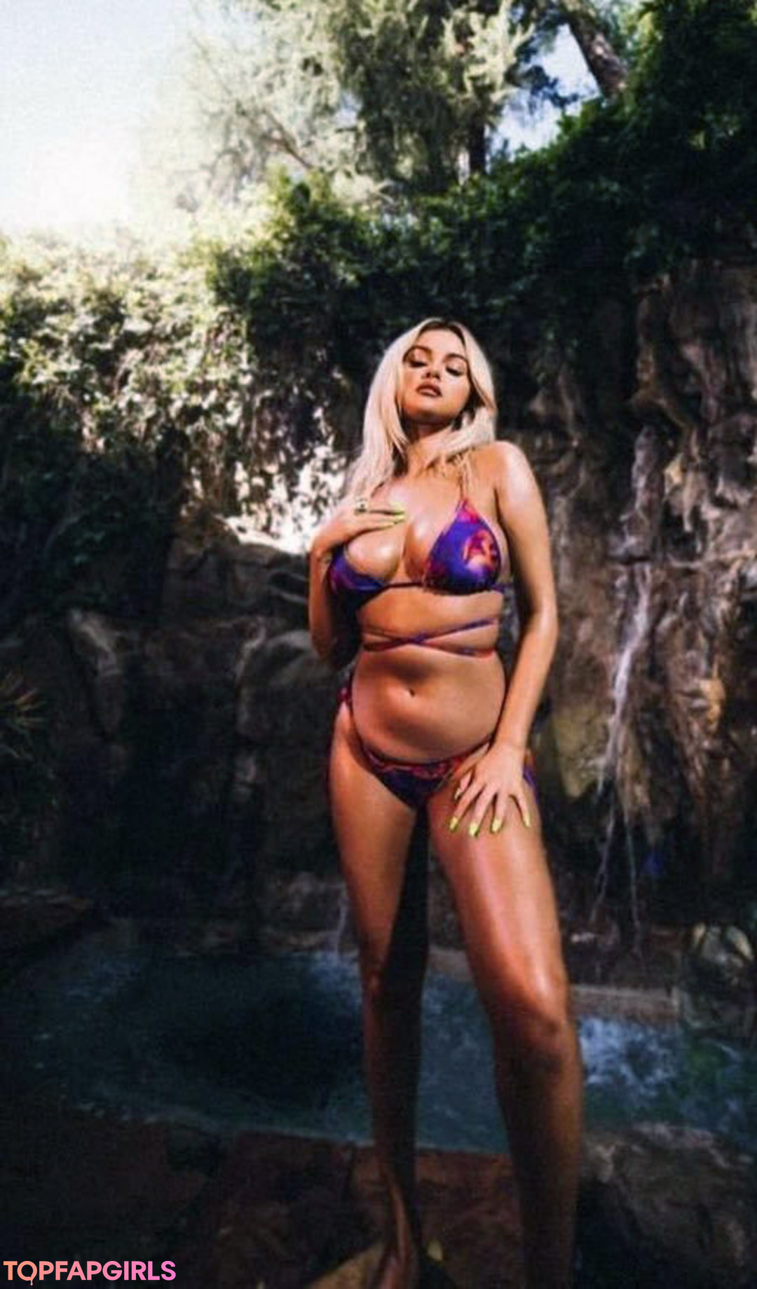 Foto desnuda filtrada de OnlyFans de Selena Gomez #46 Foto desnuda filtrada de OnlyFans de Selena Gomez #46