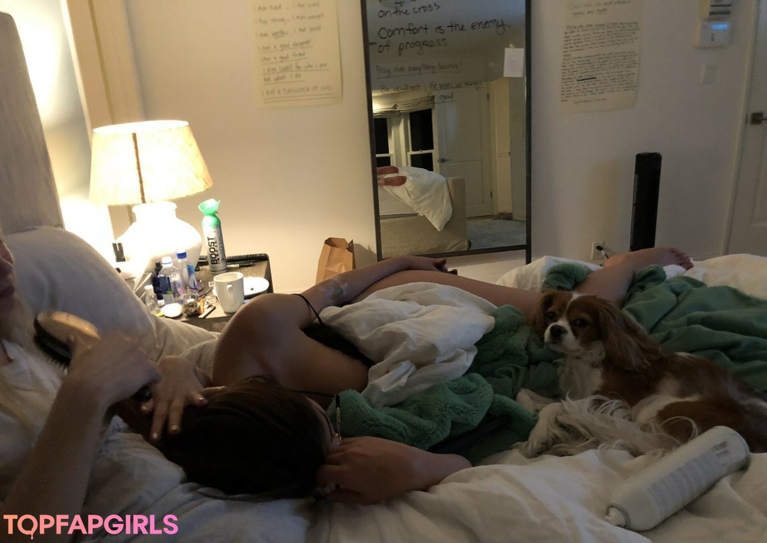 Foto desnuda filtrada de OnlyFans de Selena Gomez #666 Foto desnuda filtrada de OnlyFans de Selena Gomez #666