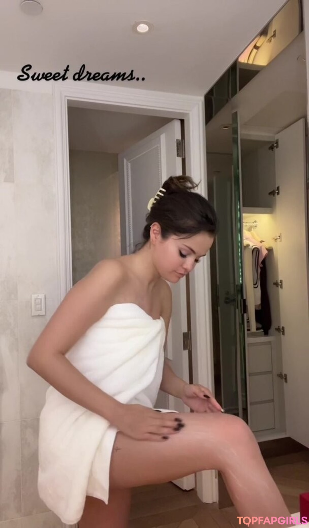 Foto desnuda filtrada de OnlyFans de Selena Gomez #710 Foto desnuda filtrada de OnlyFans de Selena Gomez #710
