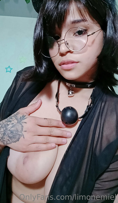 Foto desnuda filtrada de OnlyFans de Limonemiel
