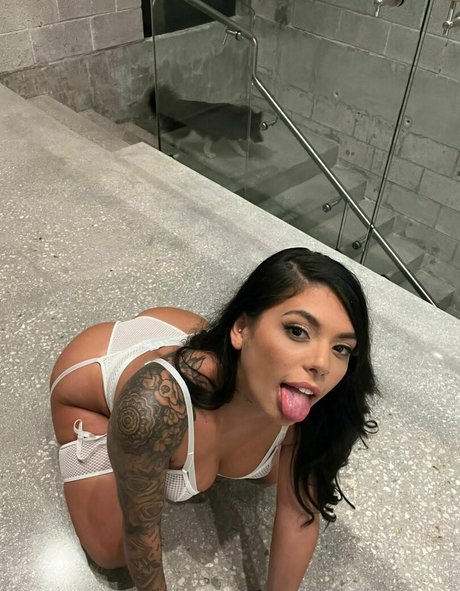 Foto desnuda filtrada de OnlyFans de Gvalentinaxxx