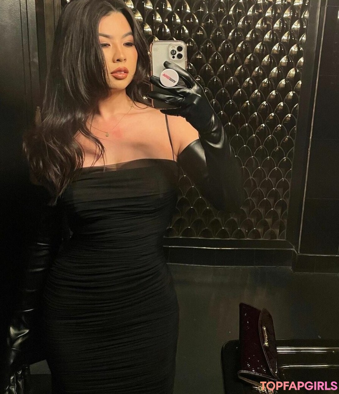 Foto desnuda filtrada de OnlyFans de Carolinekwan #19 Foto desnuda filtrada de OnlyFans de Carolinekwan #19