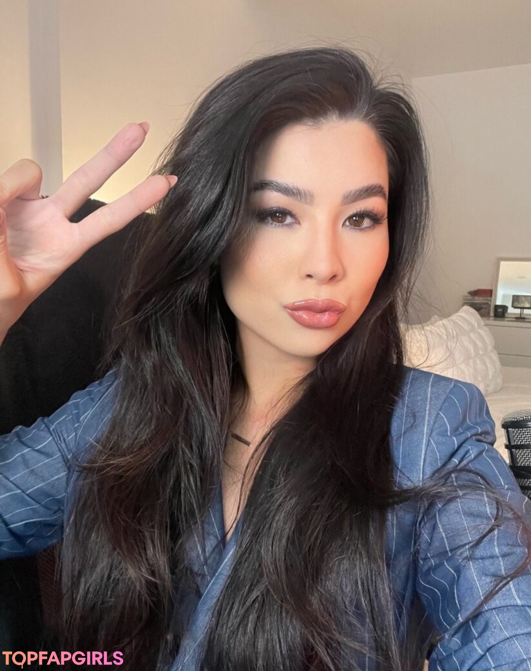 Foto desnuda filtrada de OnlyFans de Carolinekwan #92 Foto desnuda filtrada de OnlyFans de Carolinekwan #92