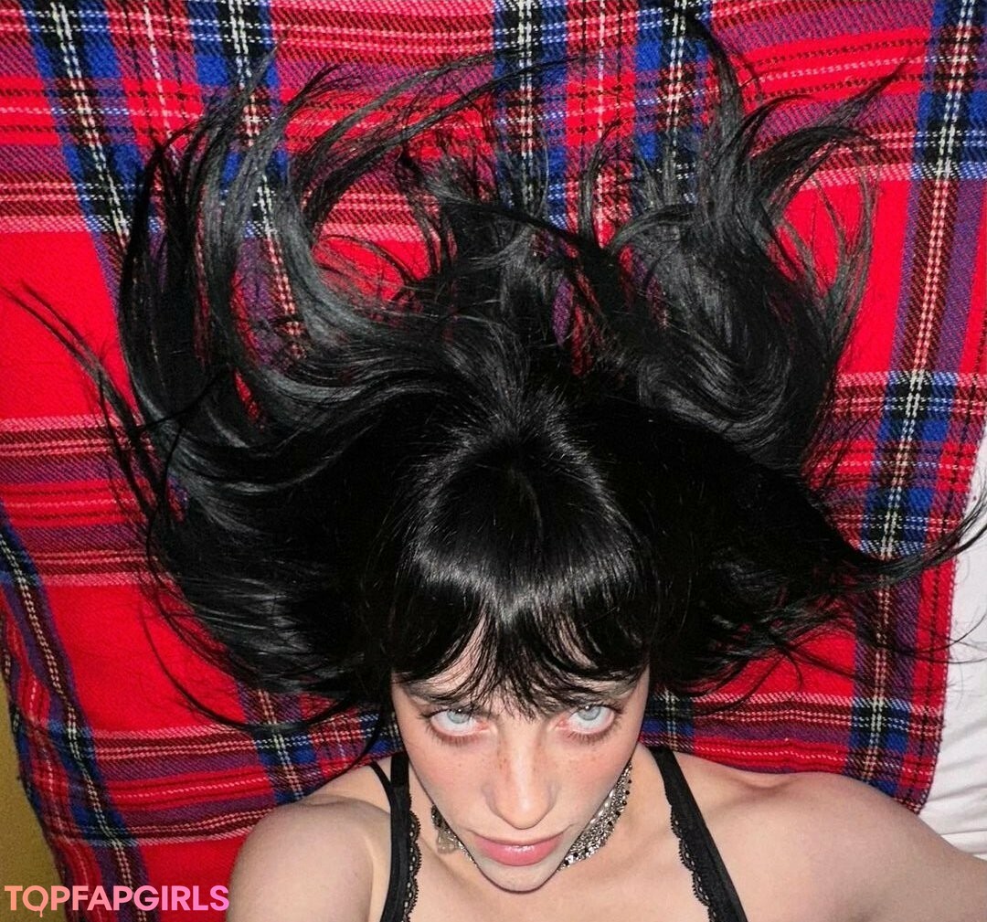 Foto desnuda filtrada de OnlyFans de Billie Eilish #1457