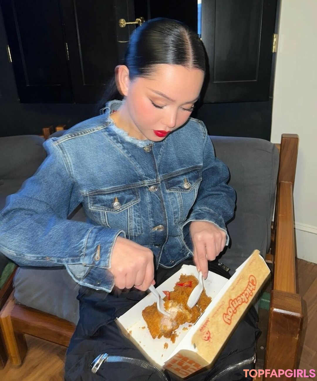 Foto desnuda filtrada de OnlyFans de Bella Poarch #15 Foto desnuda filtrada de OnlyFans de Bella Poarch #15