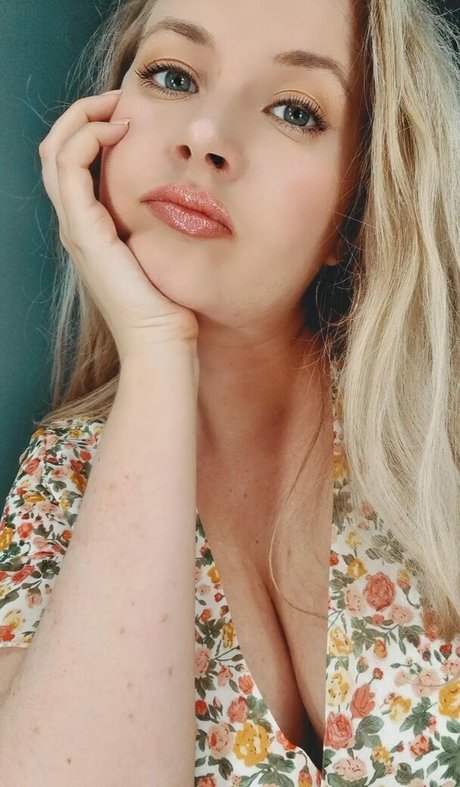 Valeriya ASMR
