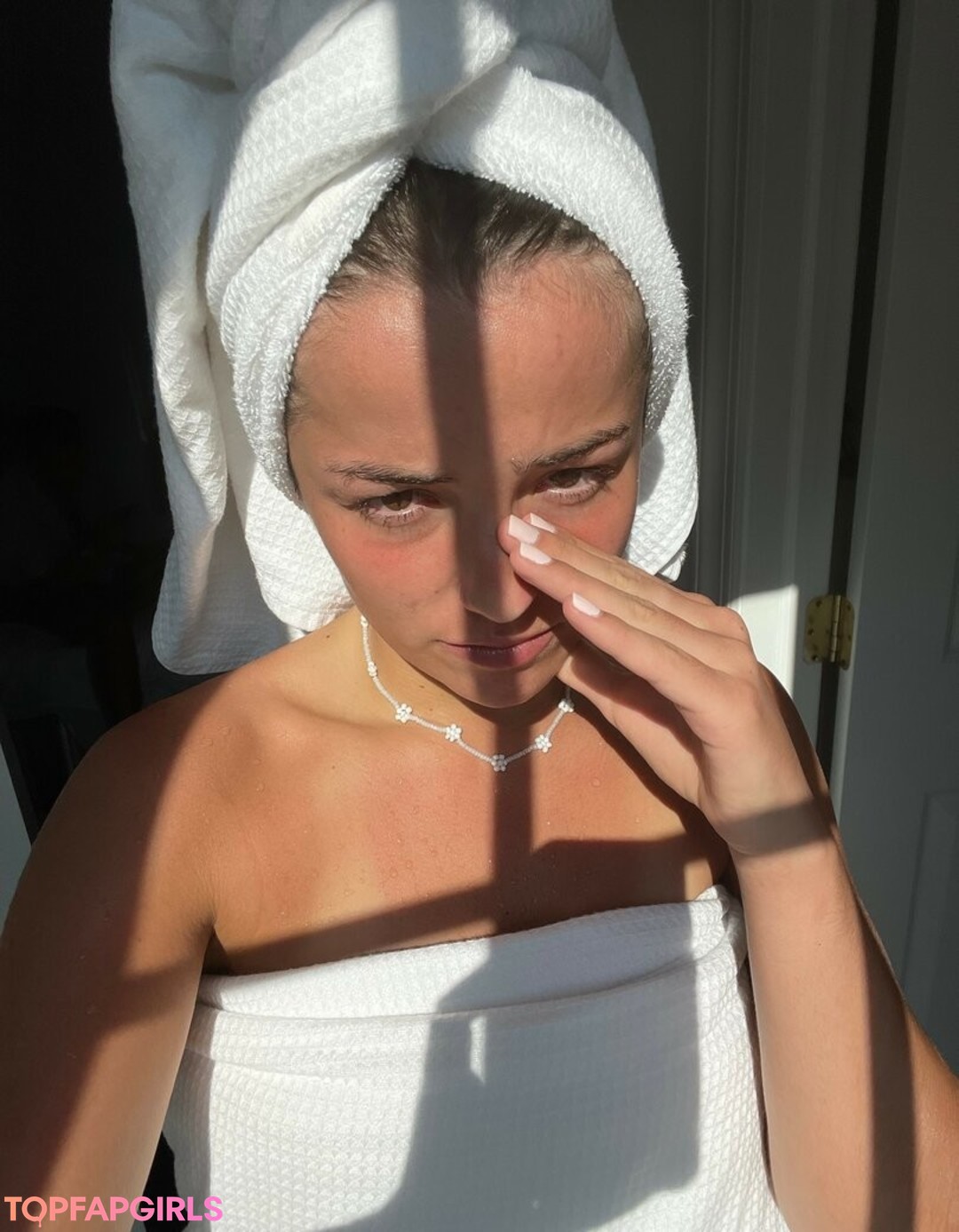 Foto desnuda filtrada de OnlyFans de Ailish Morrison #124 Foto desnuda filtrada de OnlyFans de Ailish Morrison #124