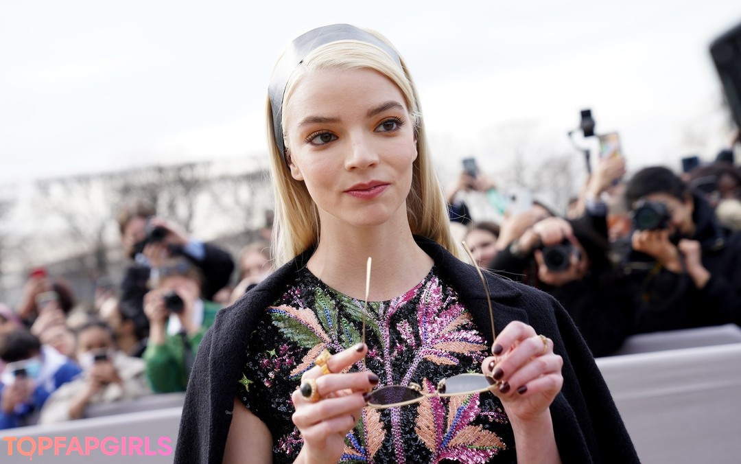 Foto desnuda filtrada de OnlyFans de Anya Taylorjoy #10 Foto desnuda filtrada de OnlyFans de Anya Taylorjoy #10