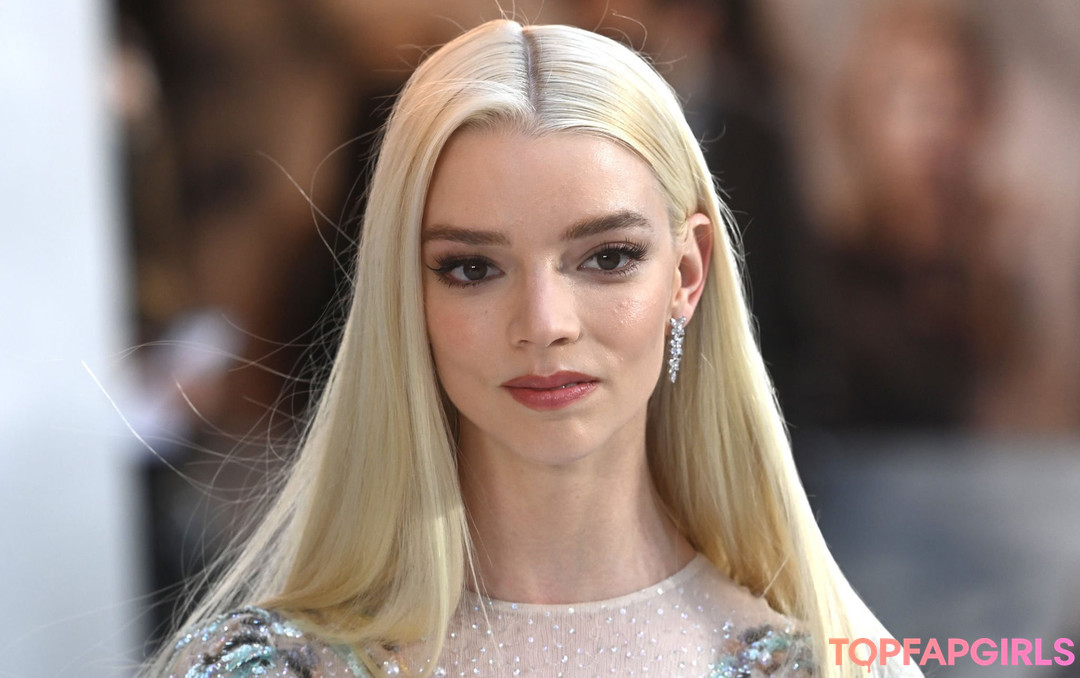 Foto desnuda filtrada de OnlyFans de Anya Taylorjoy #137 Foto desnuda filtrada de OnlyFans de Anya Taylorjoy #137