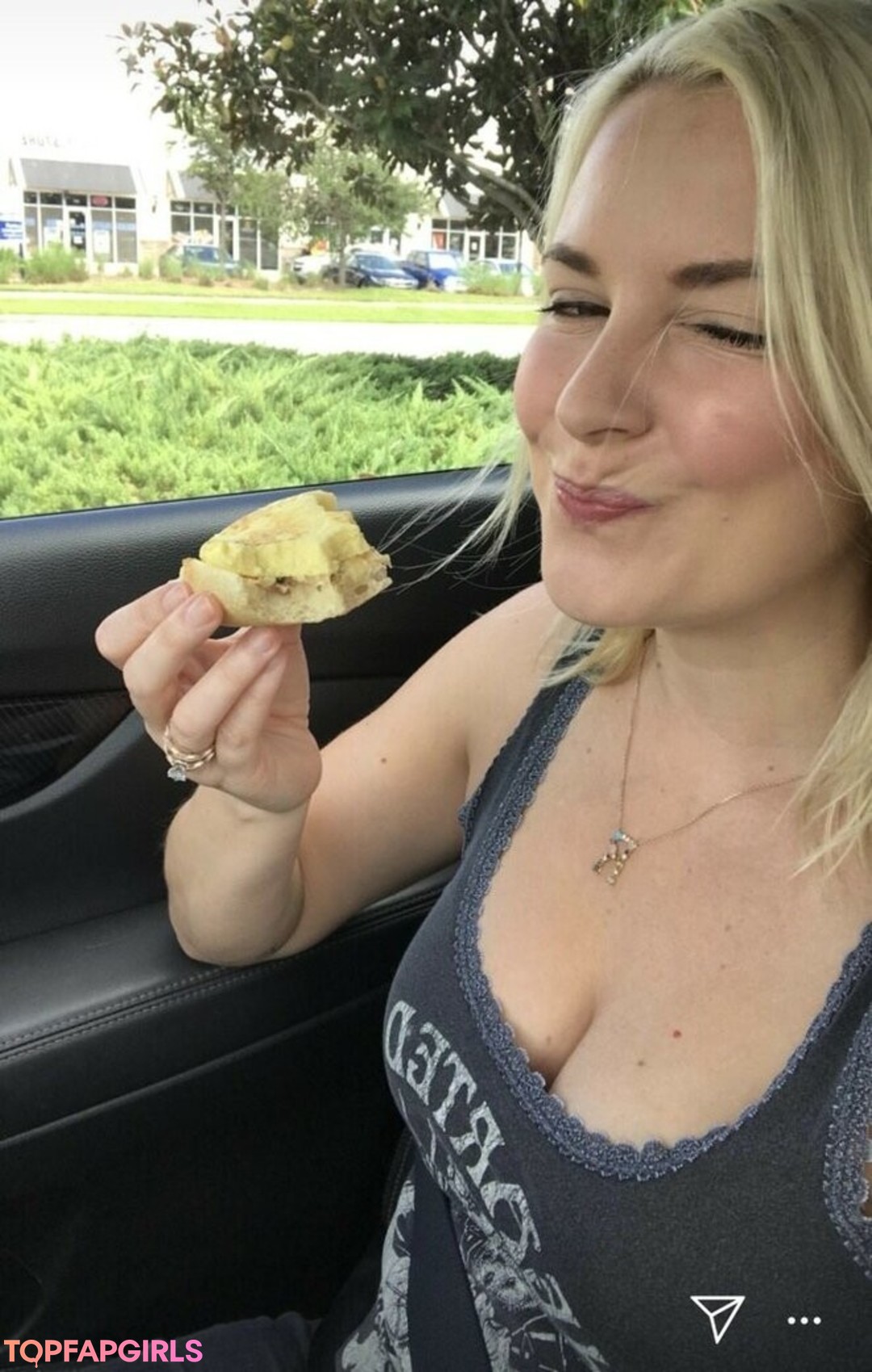 Foto desnuda filtrada de OnlyFans de Renee Paquette #79 Foto desnuda filtrada de OnlyFans de Renee Paquette #79