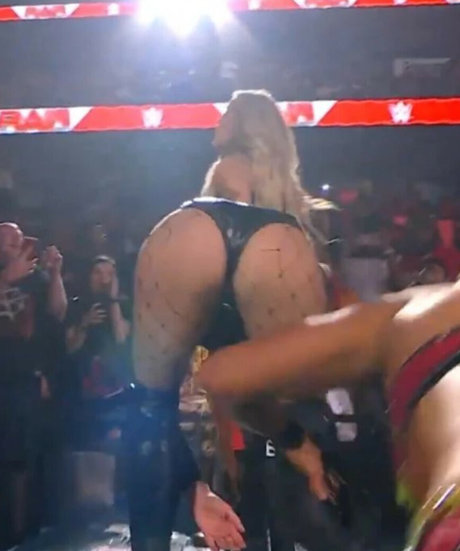 Foto desnuda filtrada de OnlyFans de Becky Lynch