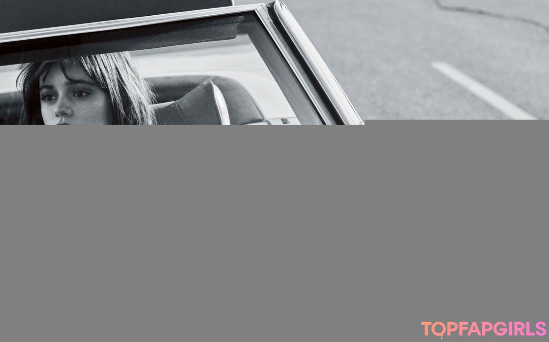 Foto desnuda filtrada de OnlyFans de Jenna Ortega #86 Foto desnuda filtrada de OnlyFans de Jenna Ortega #86