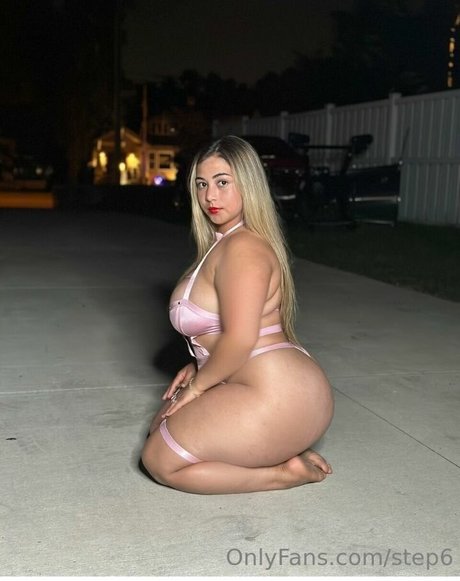 Foto desnuda filtrada de OnlyFans de Stephanie Reyes
