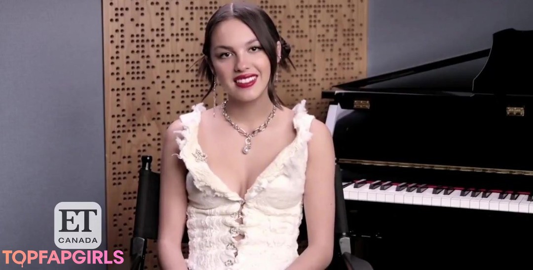 Foto desnuda filtrada de OnlyFans de Olivia Rodrigo #97 Foto desnuda filtrada de OnlyFans de Olivia Rodrigo #97