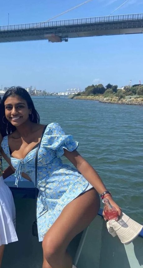 Foto desnuda filtrada de OnlyFans de Shreya Naidoo