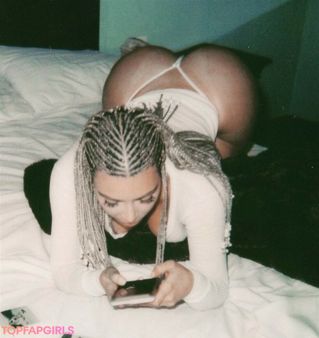 Foto desnuda filtrada de OnlyFans de Kim Kardashian #1499