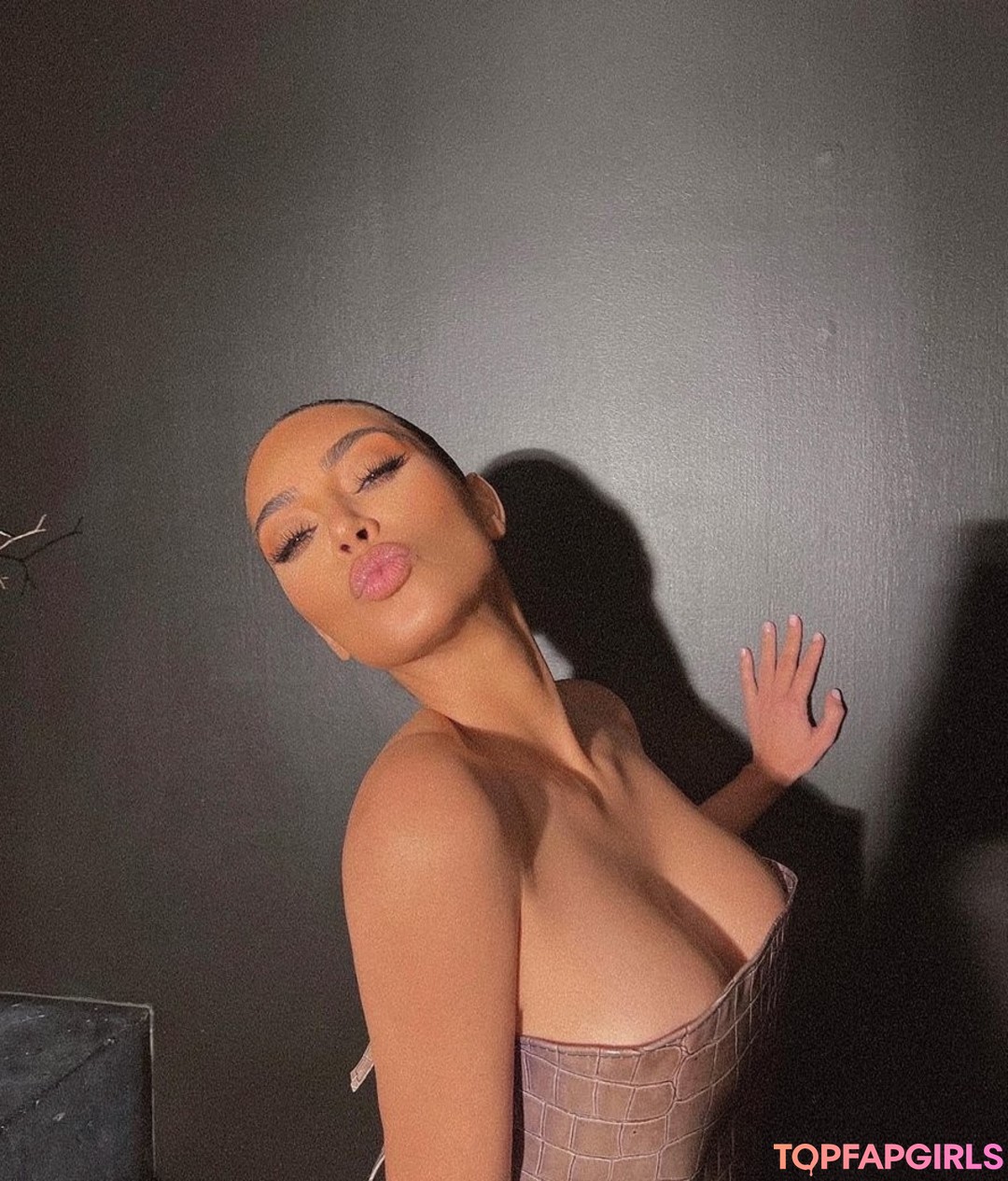 Foto desnuda filtrada de OnlyFans de Kim Kardashian #257 Foto desnuda filtrada de OnlyFans de Kim Kardashian #257