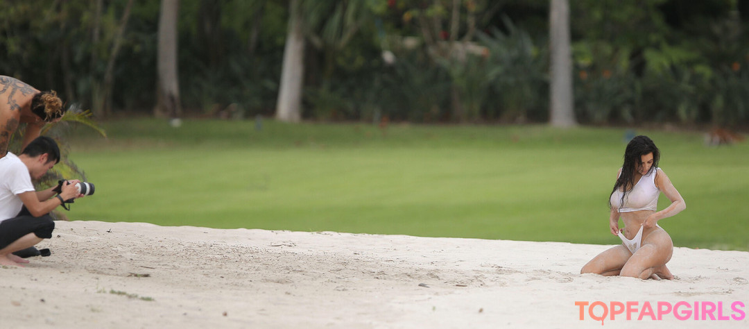 Foto desnuda filtrada de OnlyFans de Kim Kardashian #384 Foto desnuda filtrada de OnlyFans de Kim Kardashian #384