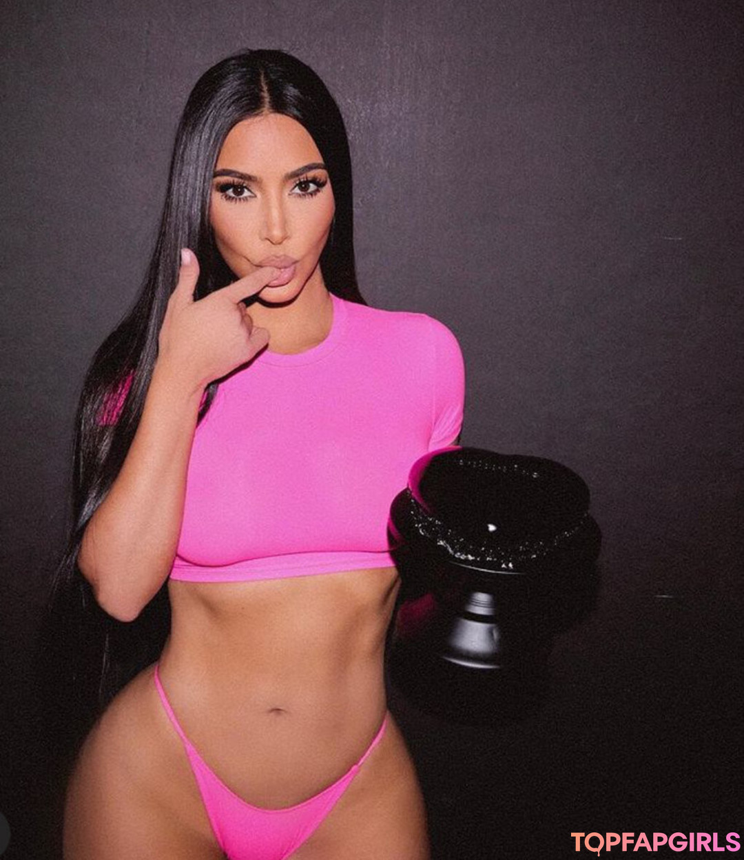 Foto desnuda filtrada de OnlyFans de Kim Kardashian #50 Foto desnuda filtrada de OnlyFans de Kim Kardashian #50