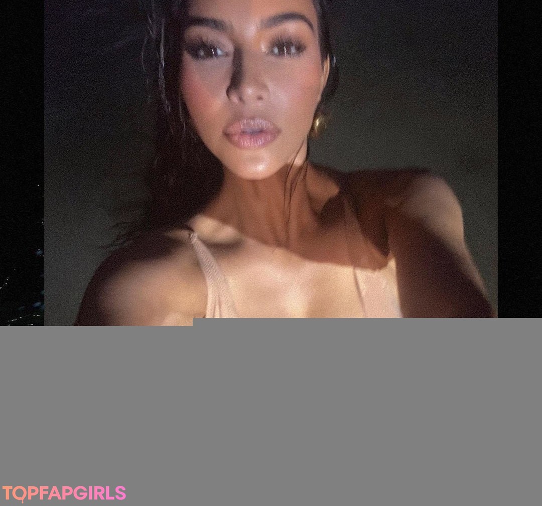 Foto desnuda filtrada de OnlyFans de Kim Kardashian #89 Foto desnuda filtrada de OnlyFans de Kim Kardashian #89