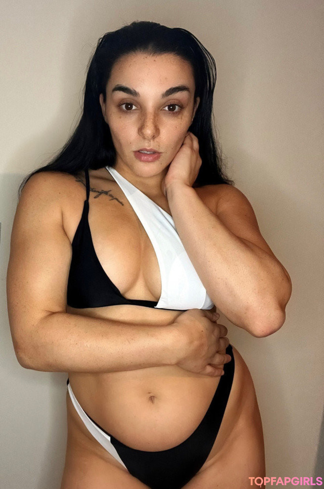 Foto desnuda filtrada de OnlyFans de Deonna Purrazzo #127 Foto desnuda filtrada de OnlyFans de Deonna Purrazzo #127