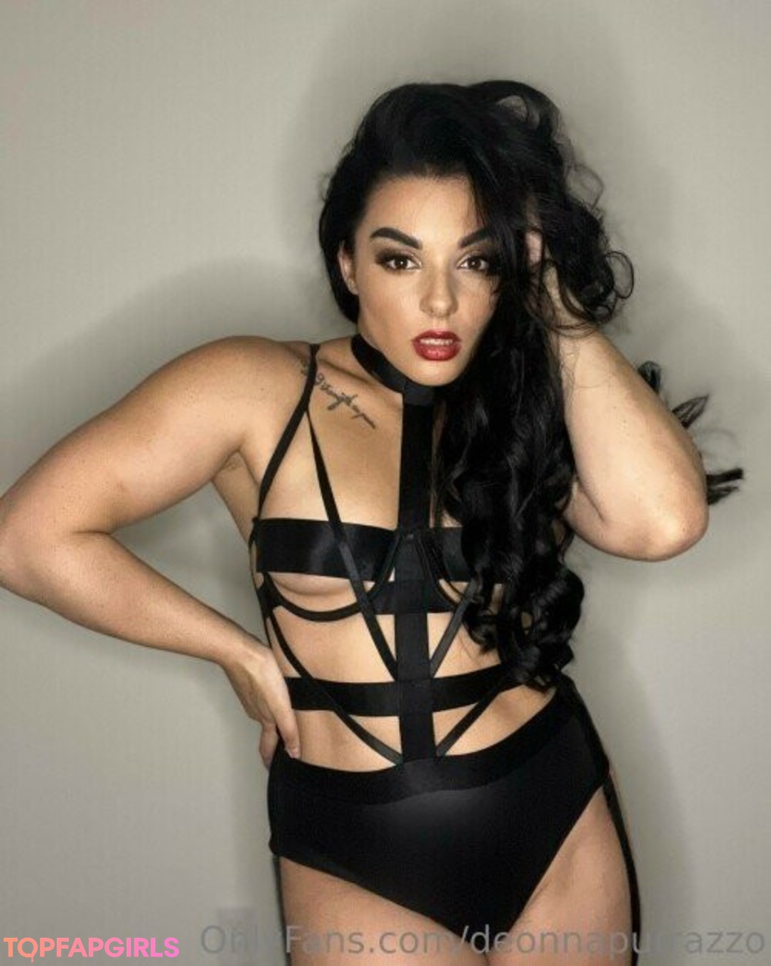 Foto desnuda filtrada de OnlyFans de Deonna Purrazzo #341 Foto desnuda filtrada de OnlyFans de Deonna Purrazzo #341