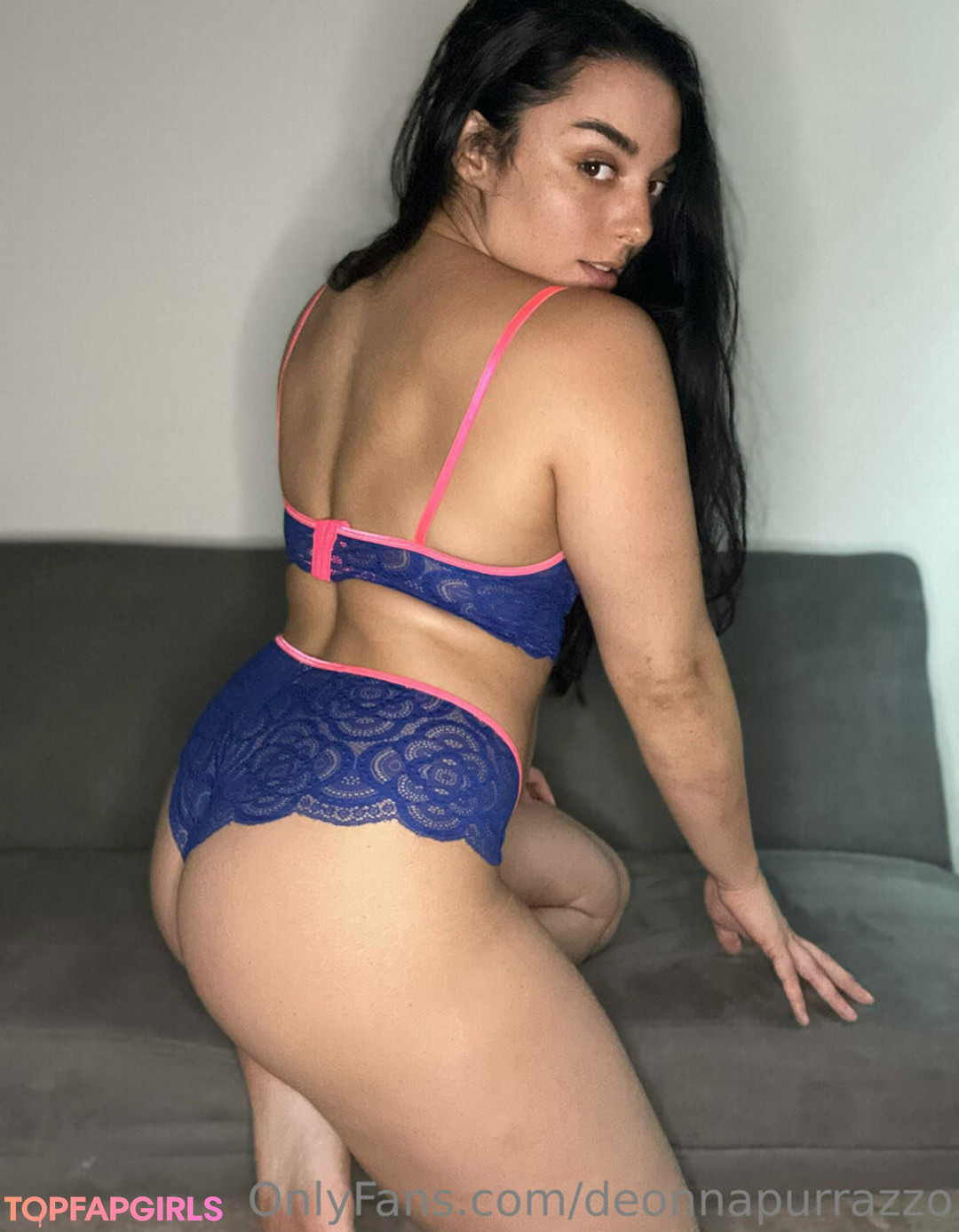 Foto desnuda filtrada de OnlyFans de Deonna Purrazzo #407 Foto desnuda filtrada de OnlyFans de Deonna Purrazzo #407