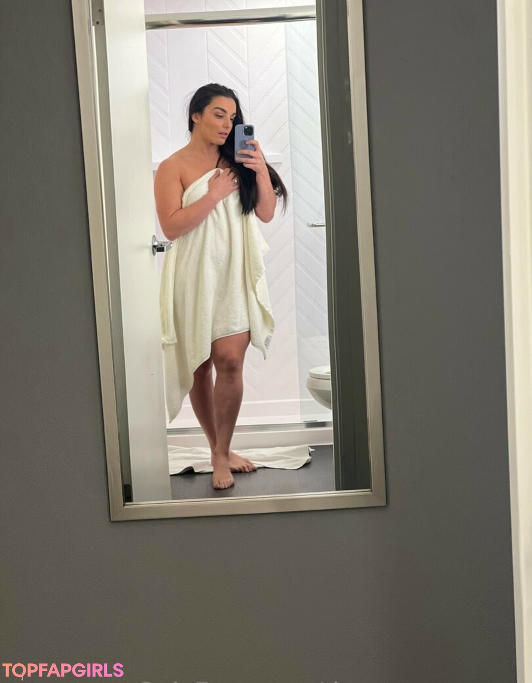 Foto desnuda filtrada de OnlyFans de Deonna Purrazzo #559 Foto desnuda filtrada de OnlyFans de Deonna Purrazzo #559
