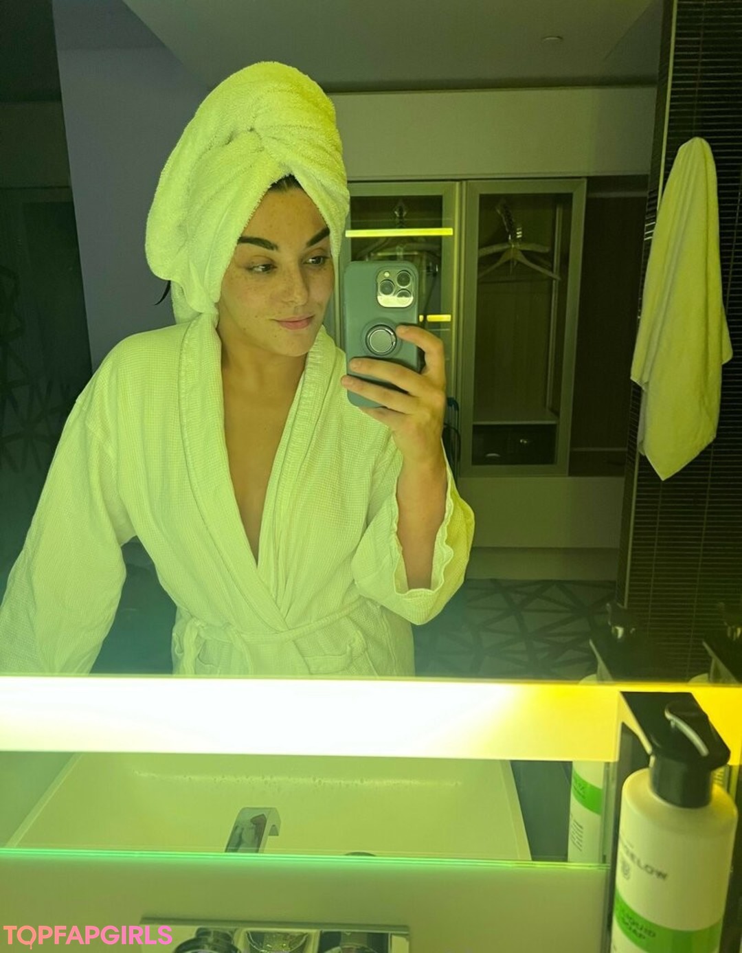 Foto desnuda filtrada de OnlyFans de Deonna Purrazzo #648 Foto desnuda filtrada de OnlyFans de Deonna Purrazzo #648