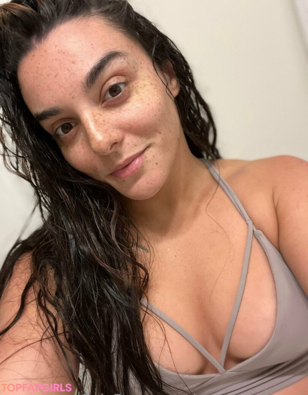 Foto desnuda filtrada de OnlyFans de Deonna Purrazzo #667 Foto desnuda filtrada de OnlyFans de Deonna Purrazzo #667