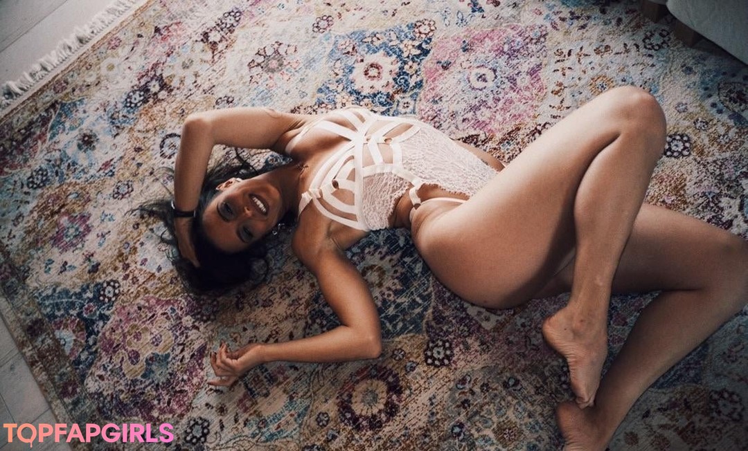 Foto desnuda filtrada de OnlyFans de Gina Carla #158 Foto desnuda filtrada de OnlyFans de Gina Carla #158