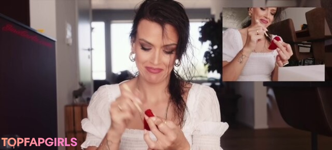 Foto desnuda filtrada de OnlyFans de Gina Carla #825 Foto desnuda filtrada de OnlyFans de Gina Carla #825