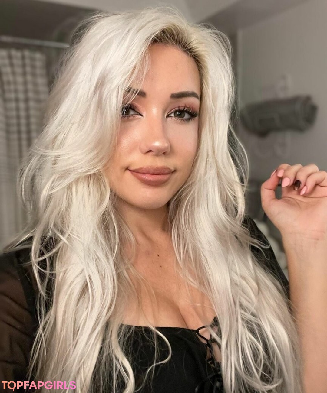 Foto desnuda filtrada de OnlyFans de Philllybabyy #1197 Foto desnuda filtrada de OnlyFans de Philllybabyy #1197