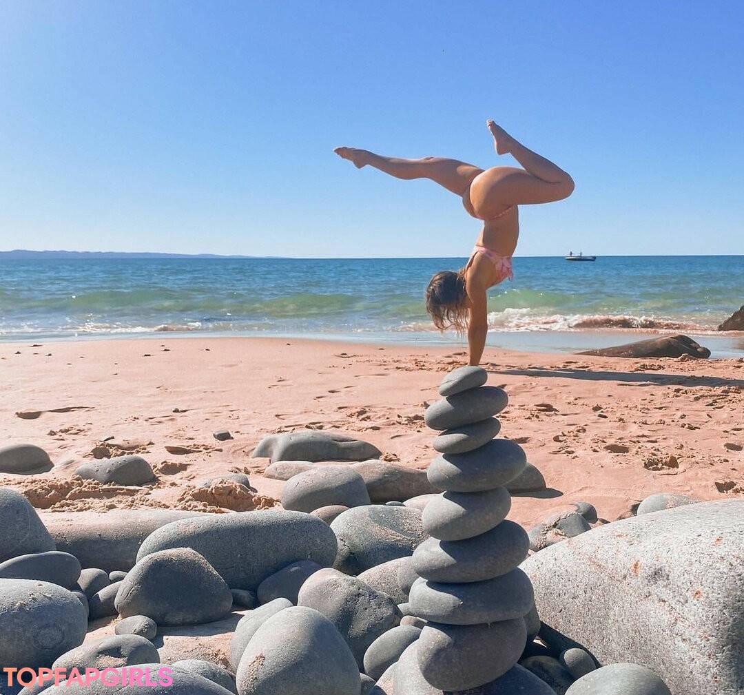 Foto desnuda filtrada de OnlyFans de Philllybabyy #499 Foto desnuda filtrada de OnlyFans de Philllybabyy #499