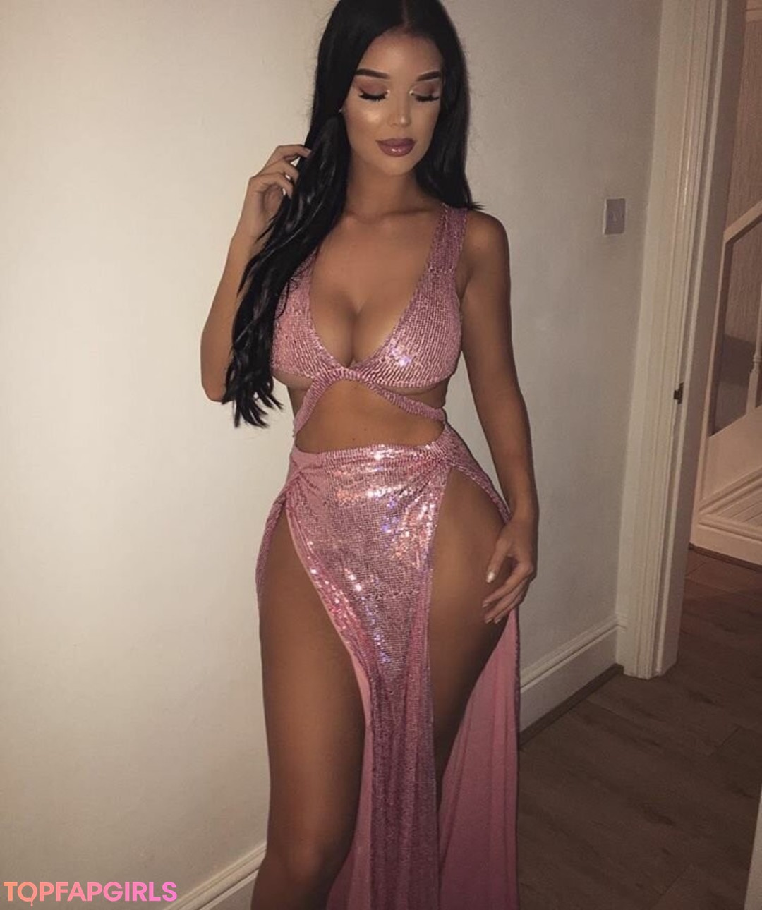 Foto desnuda filtrada de OnlyFans de Elizabeth Georgina #231 Foto desnuda filtrada de OnlyFans de Elizabeth Georgina #231